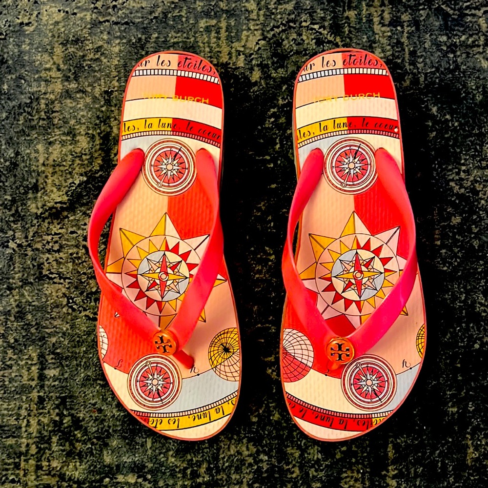 Tory Burch 1 1/2” platform sandals,Versace type geometric print yellow white red